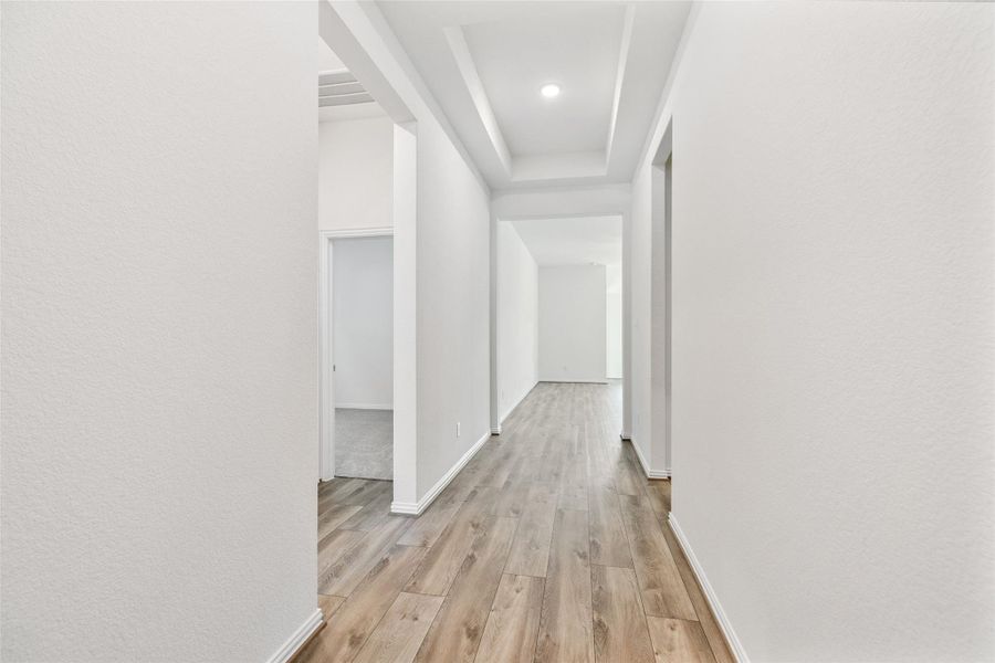 Spacious, unfurnished interior of a new home in Brookewater, Rosenberg (Image 12).