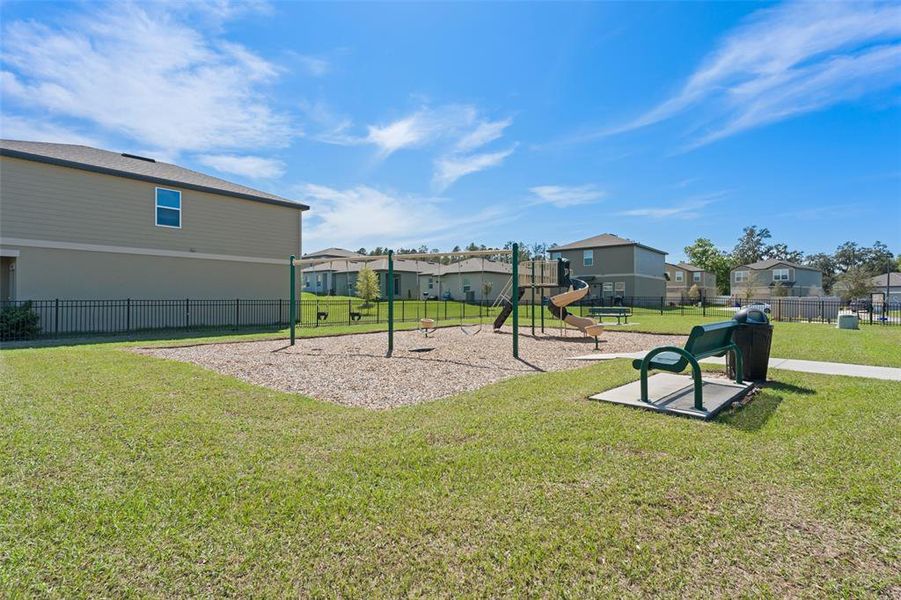 Exterior details and patio area of a home in , Groveland (Image 23).