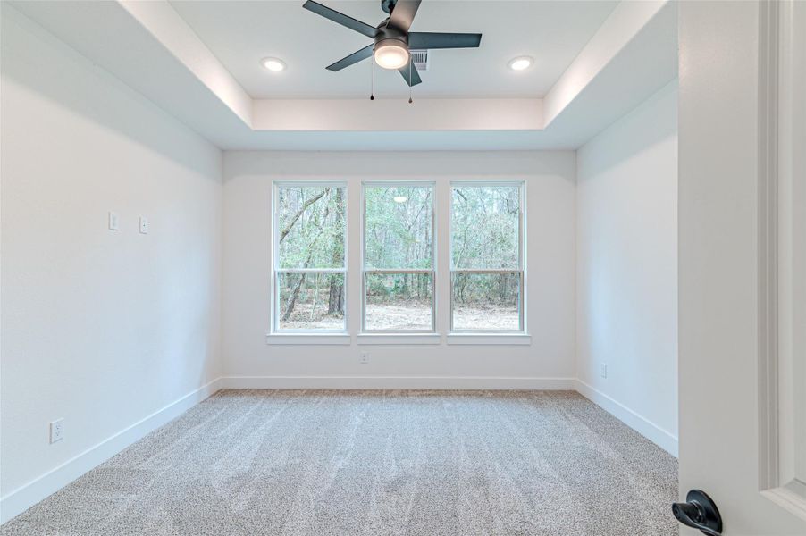 Spacious, unfurnished interior of a new home in , Huntsville (Image 31).