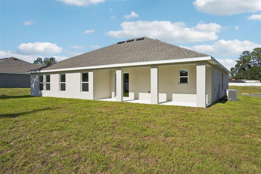 Exterior details and patio area of a home in Sable Run, Ocala (Image 4). Exterior details and patio area of a home in Sable Run, Ocala (Image 4).