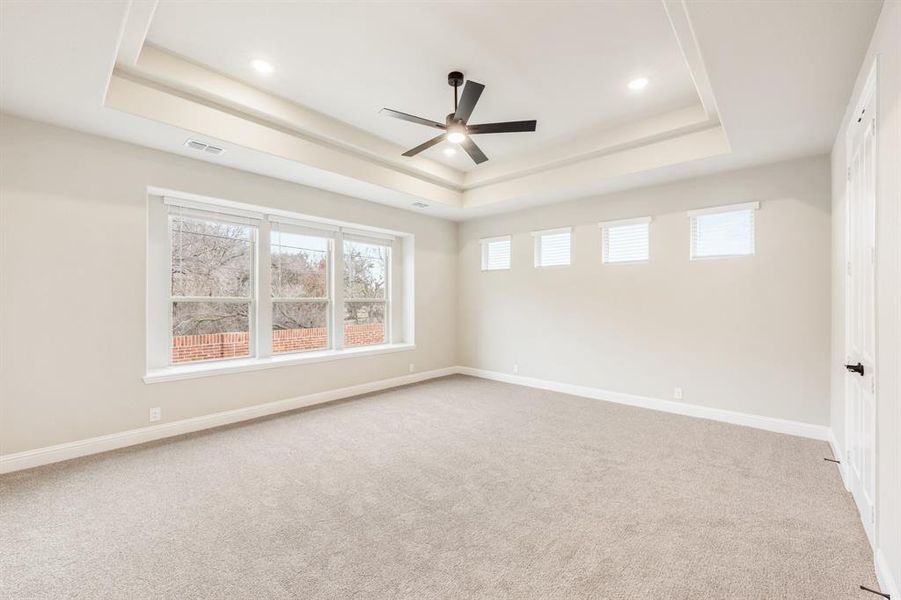 Spacious, unfurnished interior of a new home in Ridgepoint, Midlothian (Image 20).