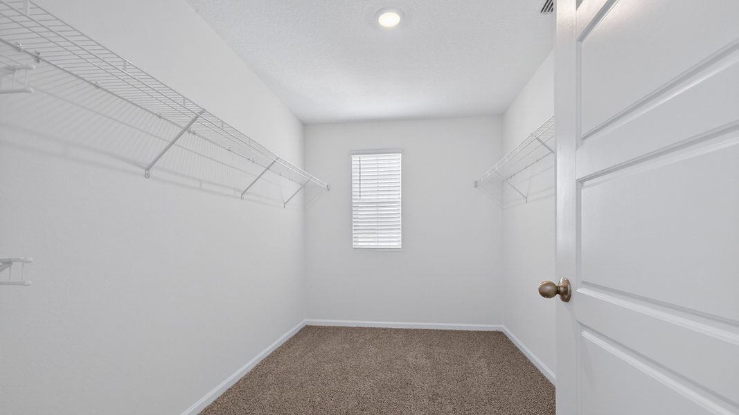 Representative unfurnished interior of a home built from the Elston+ by D.R. Horton in Diamond Springs, Jacksonville (Image 21).
