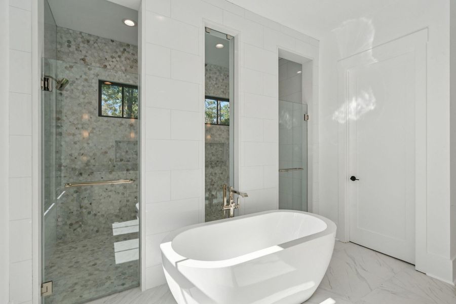 Furnished interior view inside a new home in , Ravenel (Image 13).