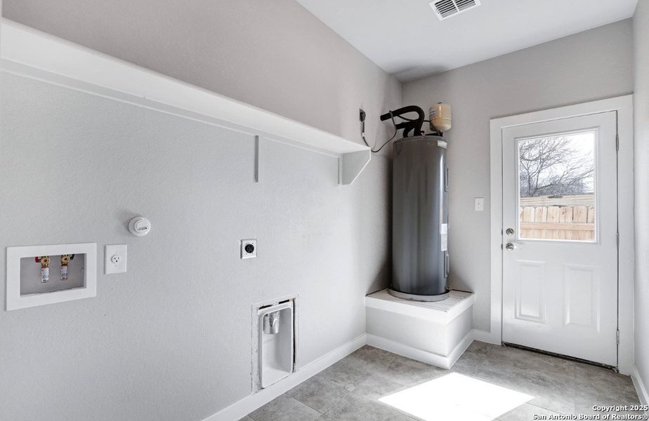 Spacious, unfurnished interior of a new home in , San Antonio (Image 11). Spacious, unfurnished interior of a new home in , San Antonio (Image 11).