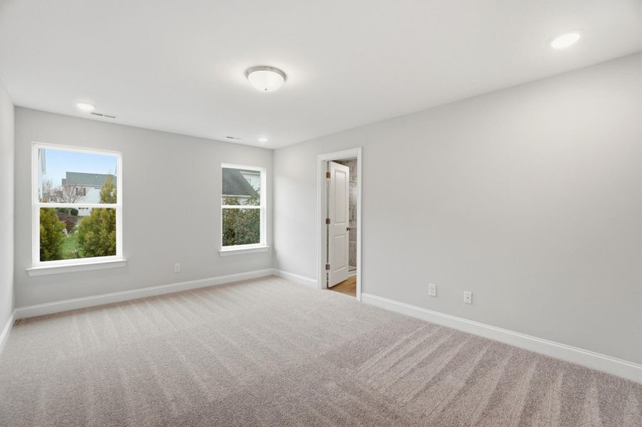 Spacious, unfurnished interior of a new home in Harrisburg Village Townhomes, Harrisburg (Image 43).