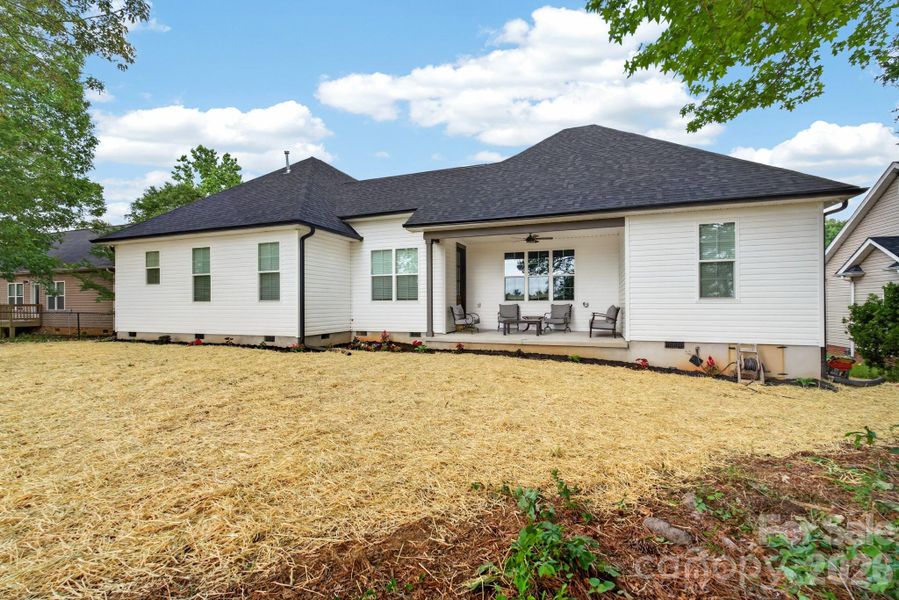 Exterior details and patio area of a home in , Rock Hill (Image 25).
