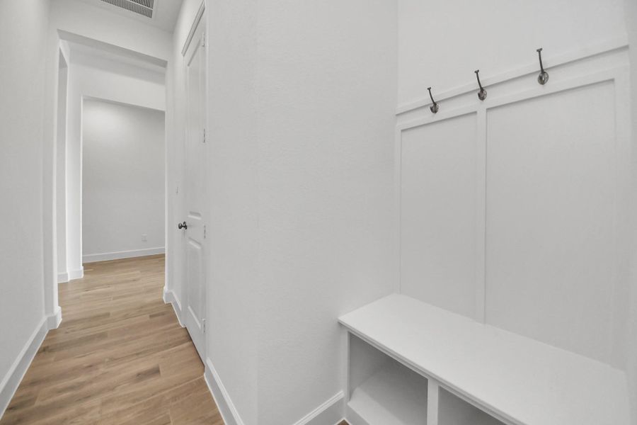 Spacious, unfurnished interior of a new home in Valencia, Manvel (Image 41). Spacious, unfurnished interior of a new home in Valencia, Manvel (Image 41).