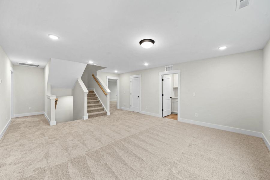 Spacious, unfurnished interior of a new home in Monterra, Kernersville (Image 36).