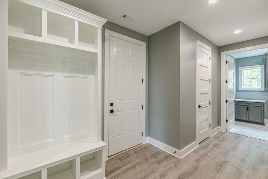 Spacious, unfurnished interior of a new home in , Bremen (Image 54).