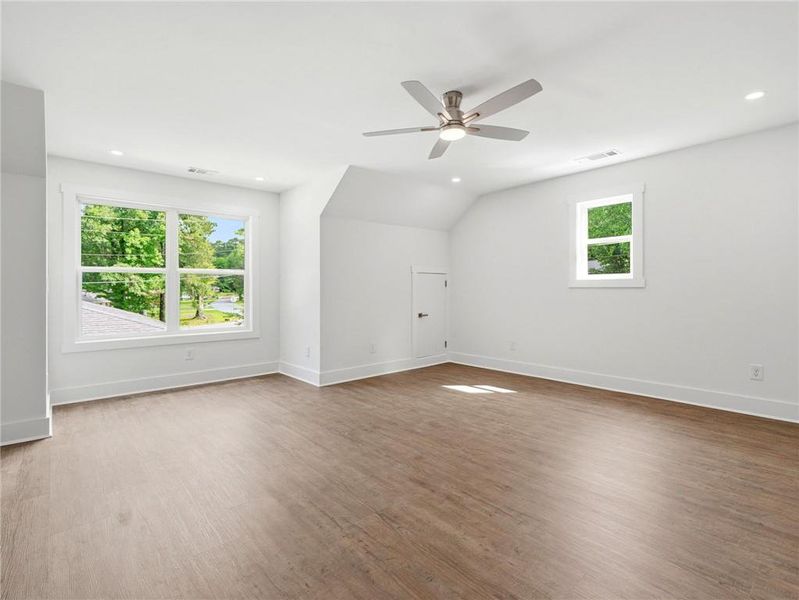 Spacious, unfurnished interior of a new home in , Marietta (Image 51).