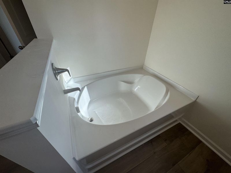 Close-up of interior finishes inside a home in Boykin Hills, Chapin (Image 11).