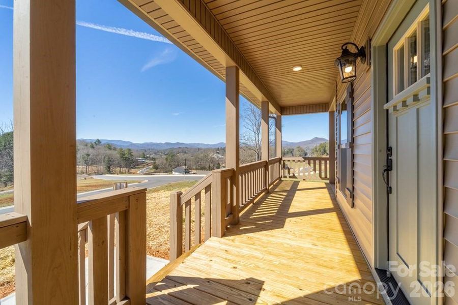 Exterior details and patio area of a home in , Franklin (Image 34).