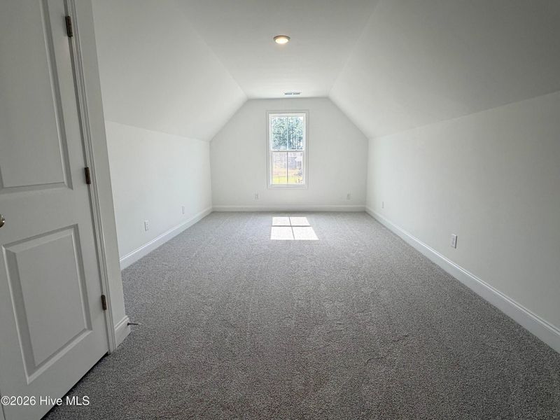 Spacious, unfurnished interior of a new home in Legacy Lakes, Aberdeen (Image 32).