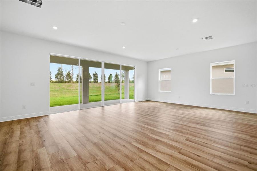 Spacious, unfurnished interior of a new home in North River Ranch, Parrish (Image 17).