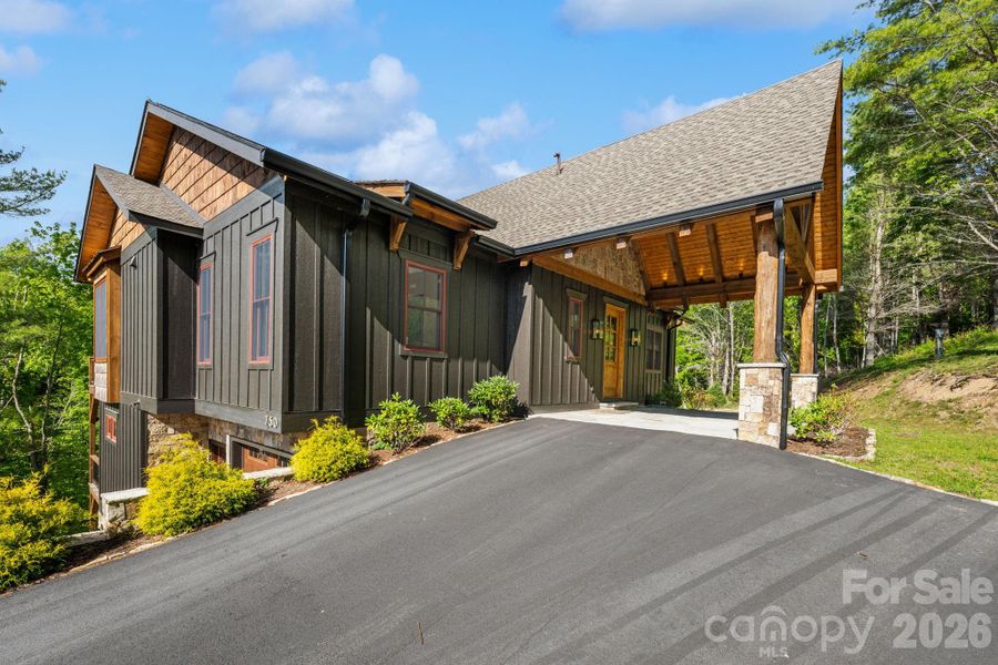 Exterior details and patio area of a home in , Banner Elk (Image 29).
