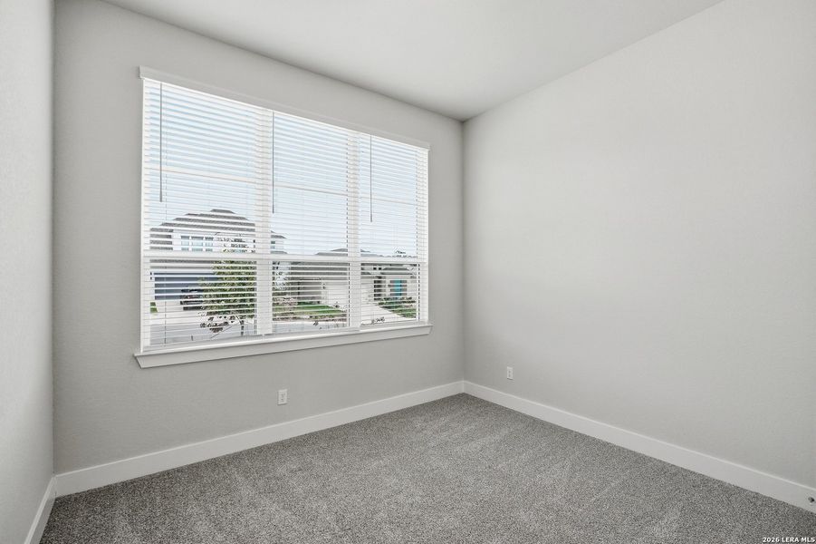Spacious, unfurnished interior of a new home in Esperanza 50's, Boerne (Image 22).
