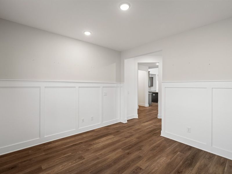 Spacious, unfurnished interior of a new home in Carellton, Gallatin (Image 33).