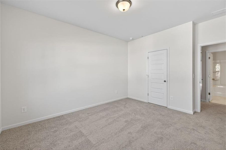 Spacious, unfurnished interior of a new home in Jameson Towns, Villa Rica (Image 27).