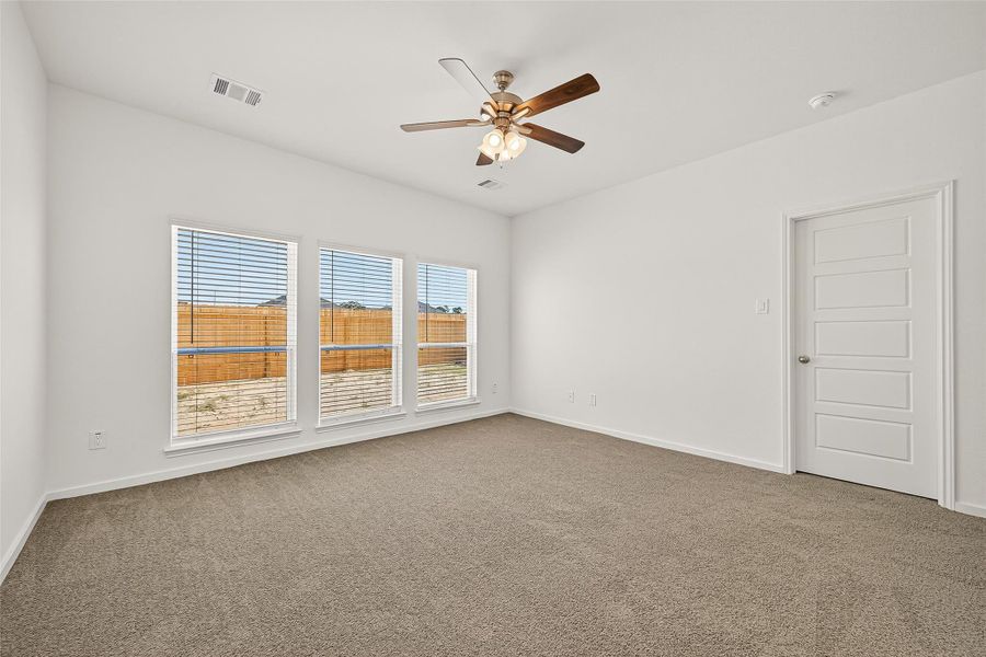 Spacious, unfurnished interior of a new home in Mill Creek Trails, Magnolia (Image 31).