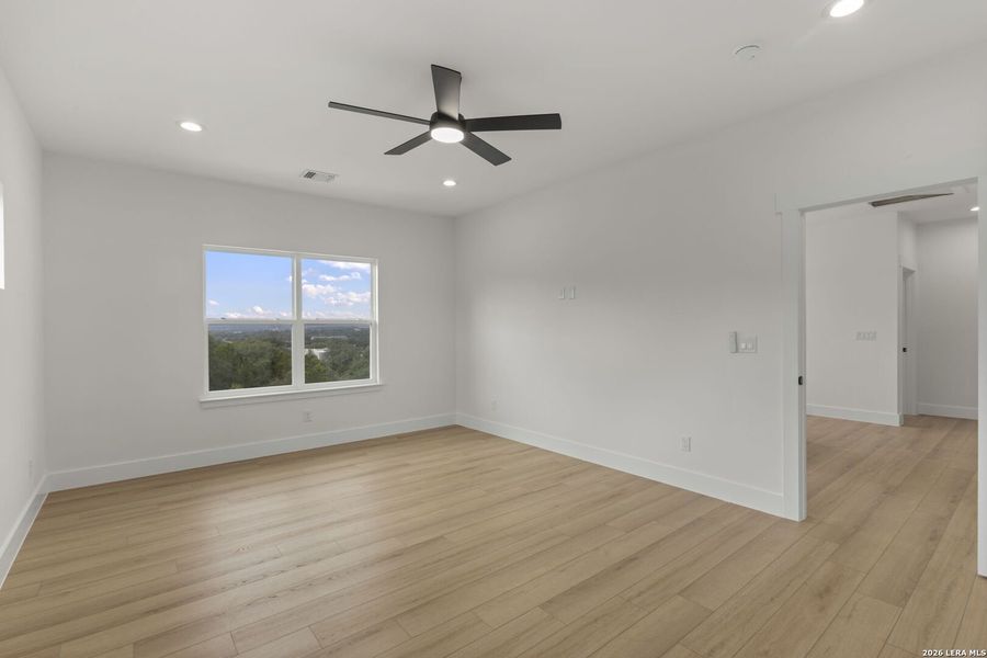 Spacious, unfurnished interior of a new home in , Boerne (Image 30).