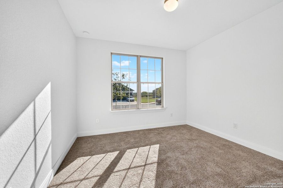 Spacious, unfurnished interior of a new home in Preserve at Annabelle Ranch, San Antonio (Image 40).