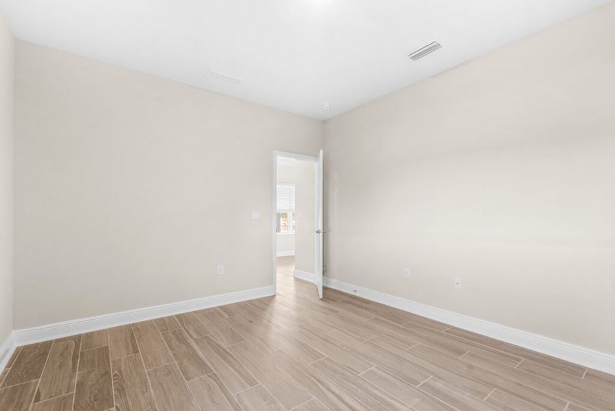 Spacious, unfurnished interior of a new home in Lake Merial, Panama City (Image 37). Spacious, unfurnished interior of a new home in Lake Merial, Panama City (Image 37).