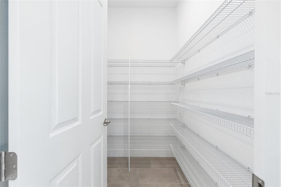 Spacious, unfurnished interior of a new home in , Ocala (Image 27).