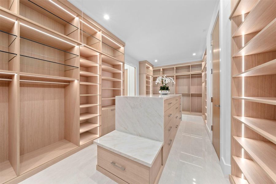 Furnished interior view inside a new home in , Fort Lauderdale (Image 14).