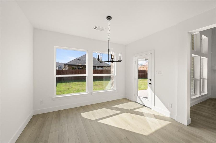 309 Loretta- Dining-1 309 Loretta- Dining-1