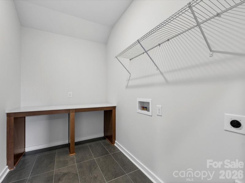 Spacious, unfurnished interior of a new home in Hardy Pond, Rock Hill (Image 38).