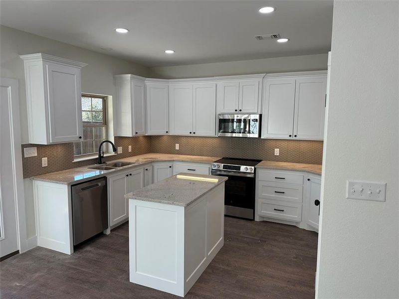 Furnished interior view inside a new home in , Whitesboro (Image 5).