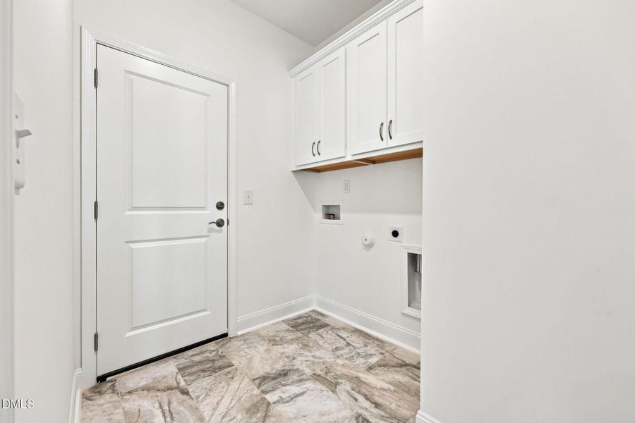 Spacious, unfurnished interior of a new home in The Cottages at 78 North, Sanford (Image 39).