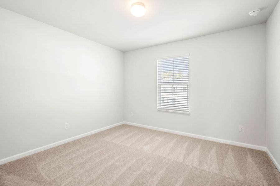 Spacious, unfurnished interior of a new home in Heartwood, Richmond Hill (Image 27).