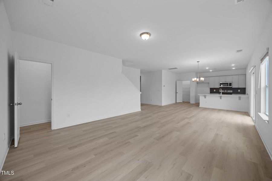 6-web-or-mls-3615 NC 62 Burlington - Rac