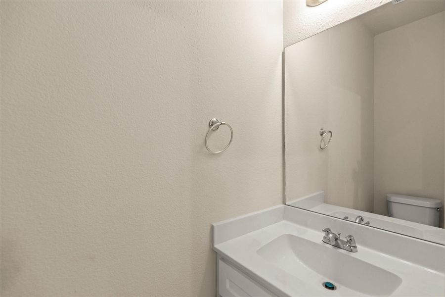 Image 10 of a home in .