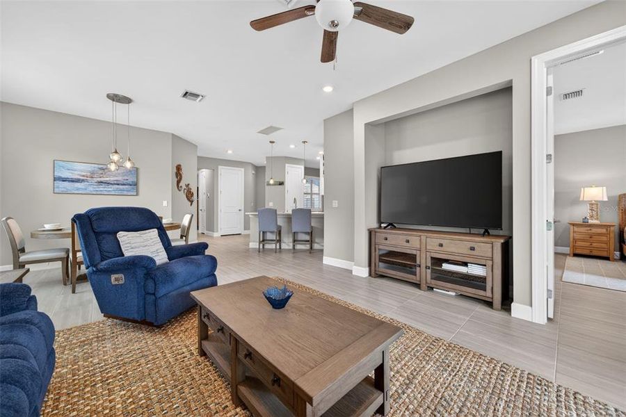 Furnished interior view inside a new home in , Englewood (Image 51).
