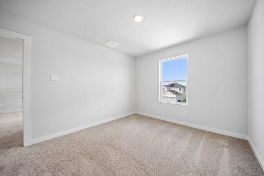 Spacious, unfurnished interior of a new home in Eastwood at Sonterra, Jarrell (Image 25). Spacious, unfurnished interior of a new home in Eastwood at Sonterra, Jarrell (Image 25).