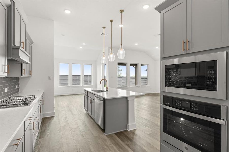 7121 Dragonfly Lane 7121 Dragonfly Lane