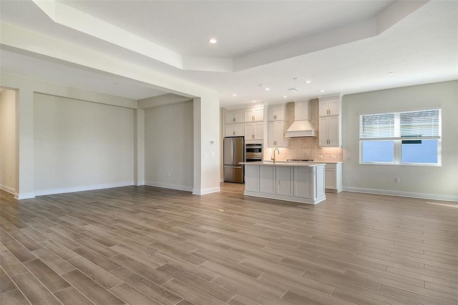 Spacious, unfurnished interior of a new home in Canoe Creek, Parrish (Image 14).