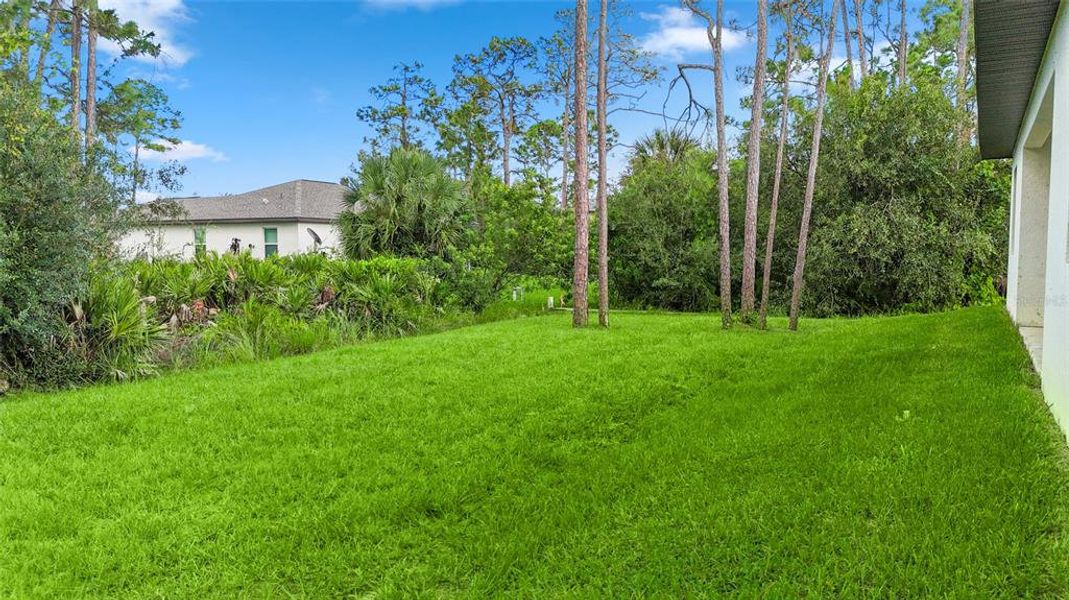 Exterior details and patio area of a home in , Punta Gorda (Image 3).