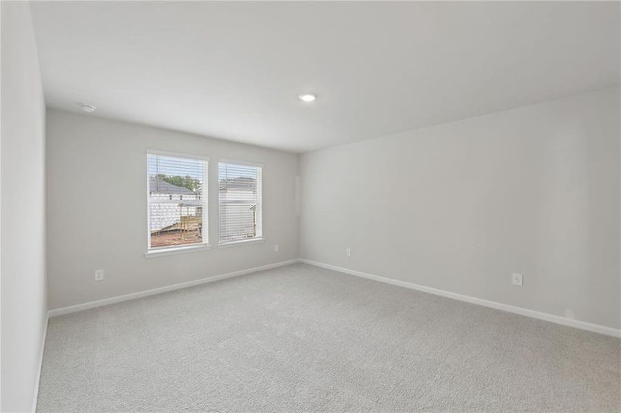 Spacious, unfurnished interior of a new home in Martin Springs - Estate Series, Lawrenceville (Image 36).
