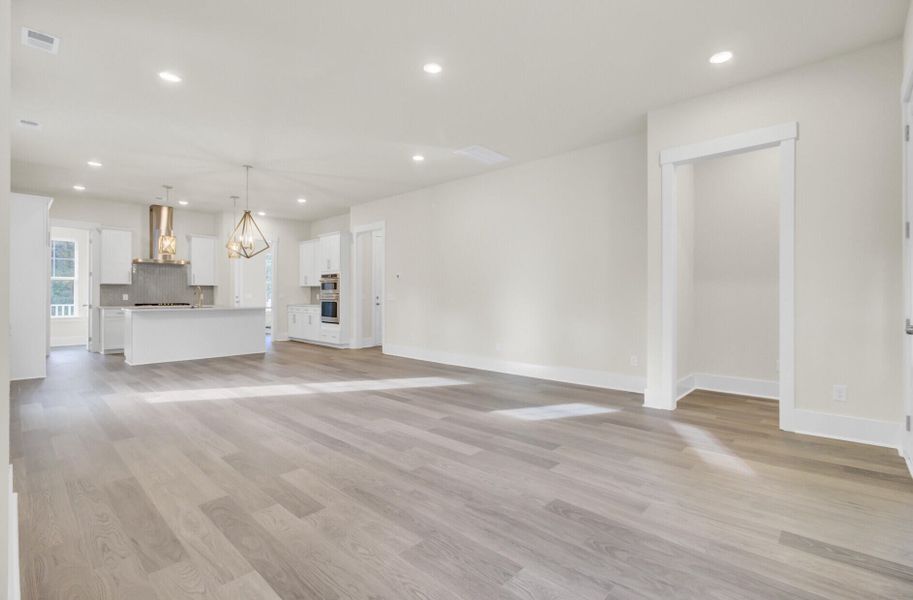 Spacious, unfurnished interior of a new home in Indigo Grove Single Family Homes, Johns Island (Image 33).