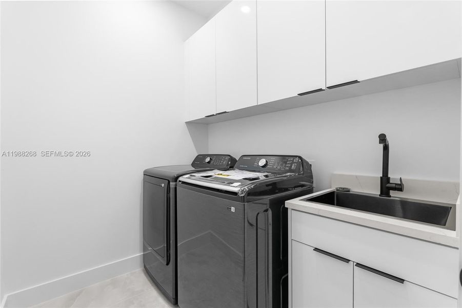 Close-up of interior finishes inside a home in , Lehigh Acres (Image 14).