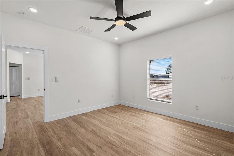Spacious, unfurnished interior of a new home in , Okeechobee (Image 34).