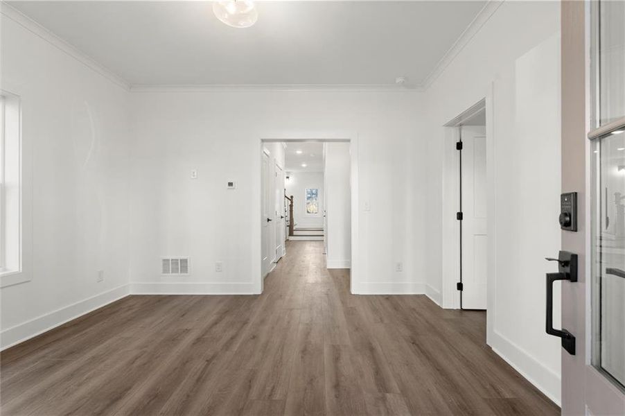 Spacious, unfurnished interior of a new home in , Atlanta (Image 17).