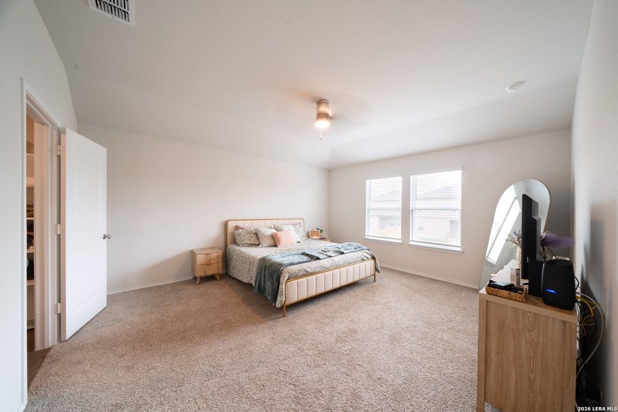 Furnished interior view inside a new home in , Floresville (Image 8).