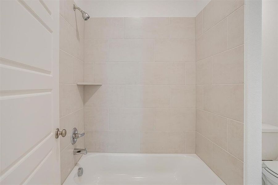 Close-up of interior finishes inside a home in Prairie Oaks, Oak Point (Image 17).