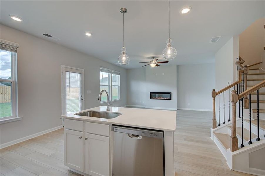 Furnished interior view inside a new home in Chapel Hill, Newnan (Image 5).