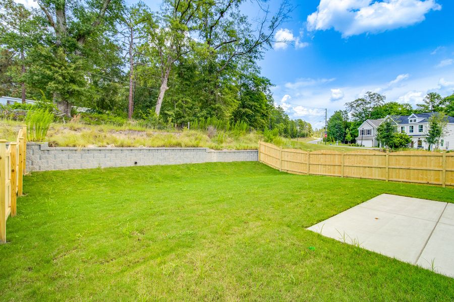 Exterior details and patio area of a home in Bluefield, Lexington (Image 22).
