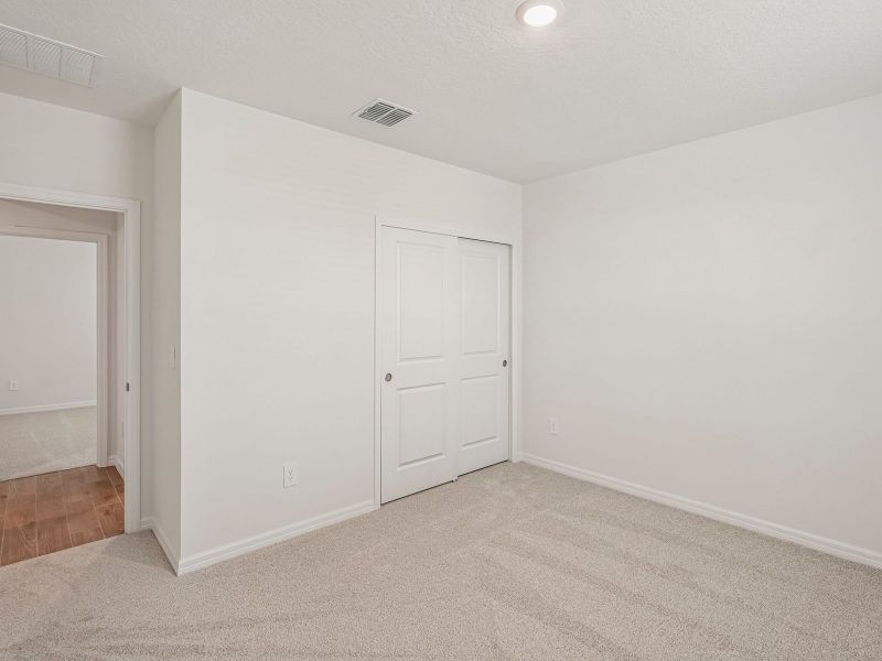Spacious, unfurnished interior of a new home in Salt Meadows - Classic Series, Parrish (Image 18).